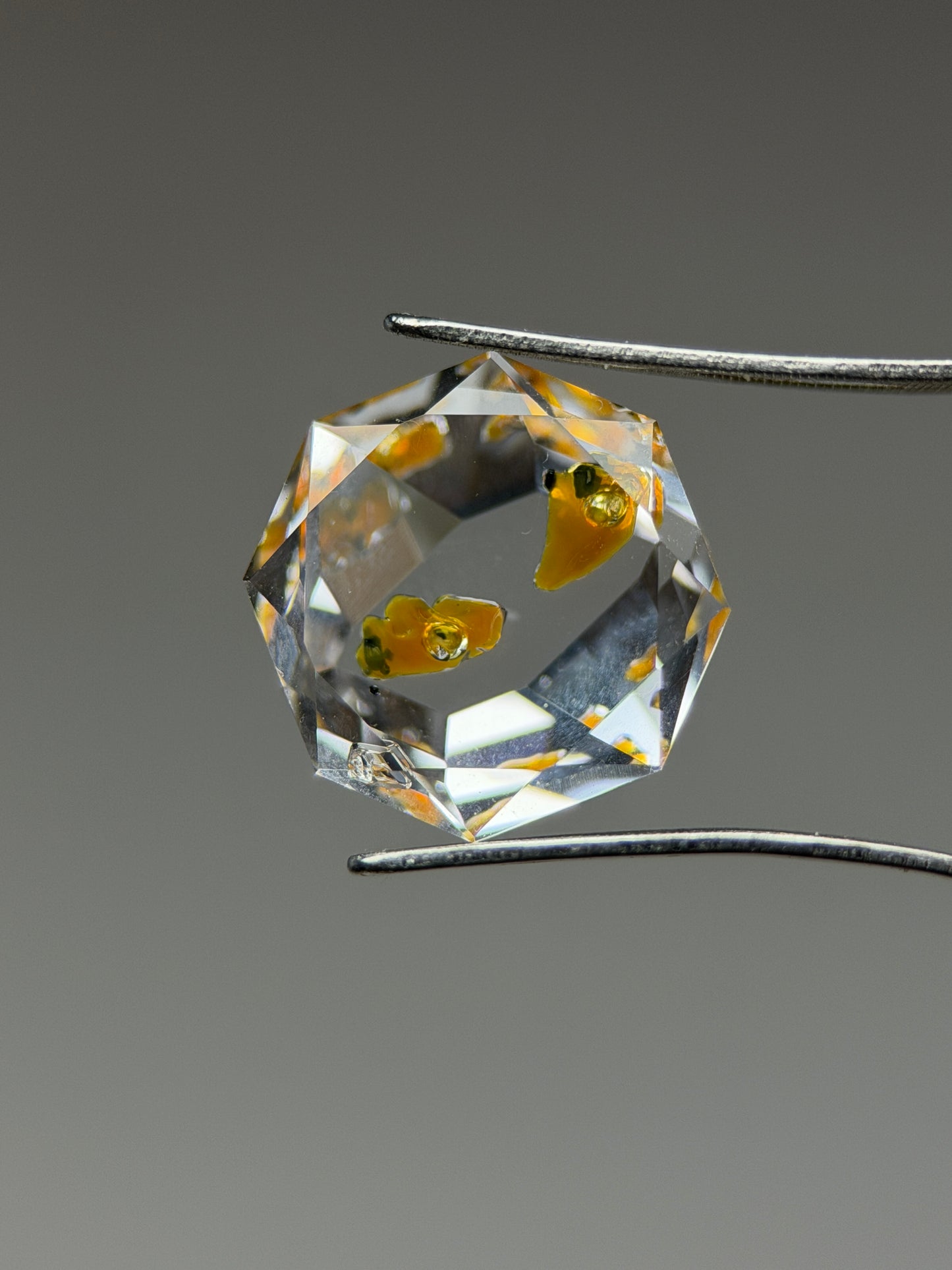 3.0ct Octagon Cut Petroleum Quartz with Enhydro Moving Bubble – Madagascar