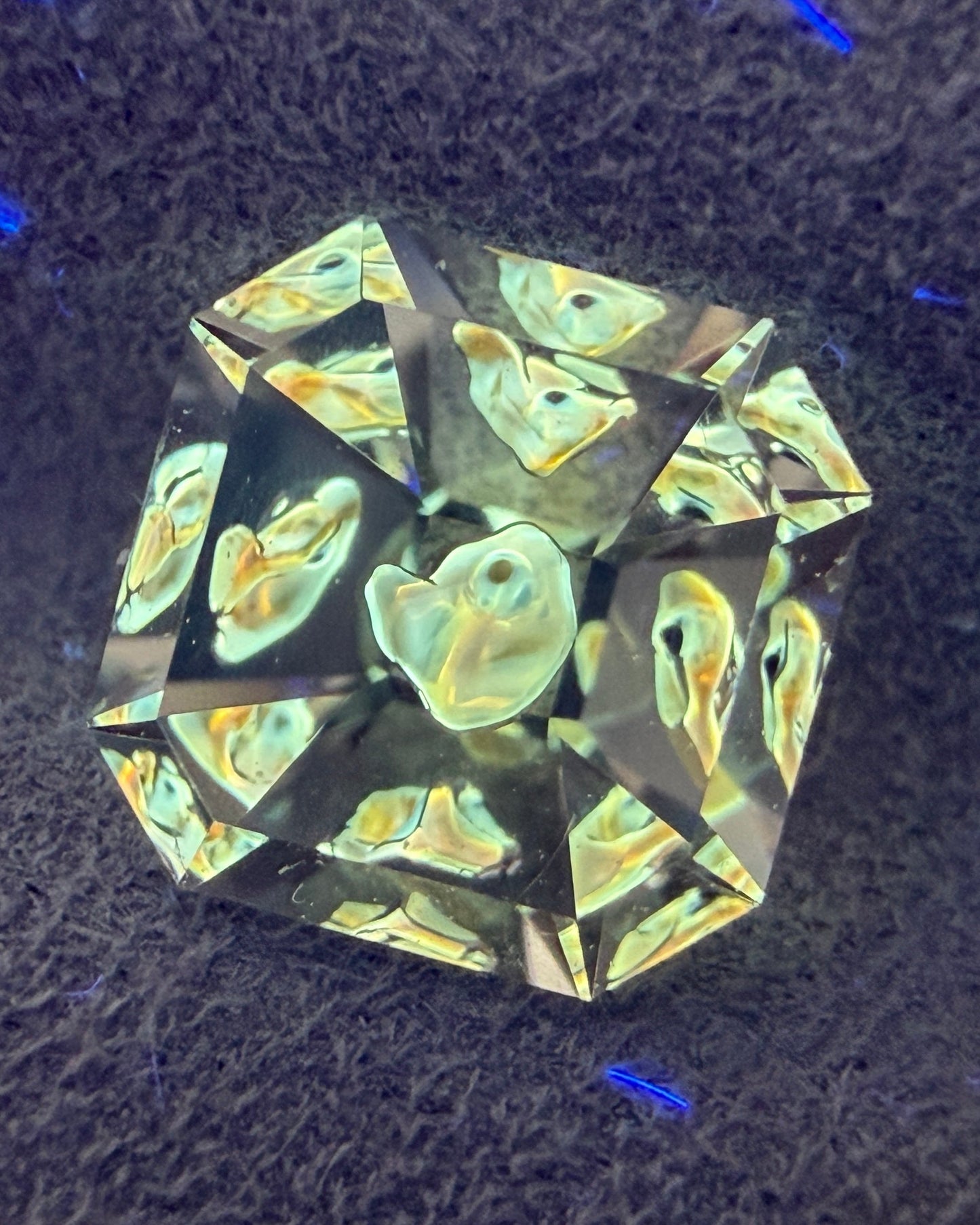 1.28 ct Square Cut Petroleum Quartz with Moving Bubble Enhydro – Madagascar (6.6 mm)