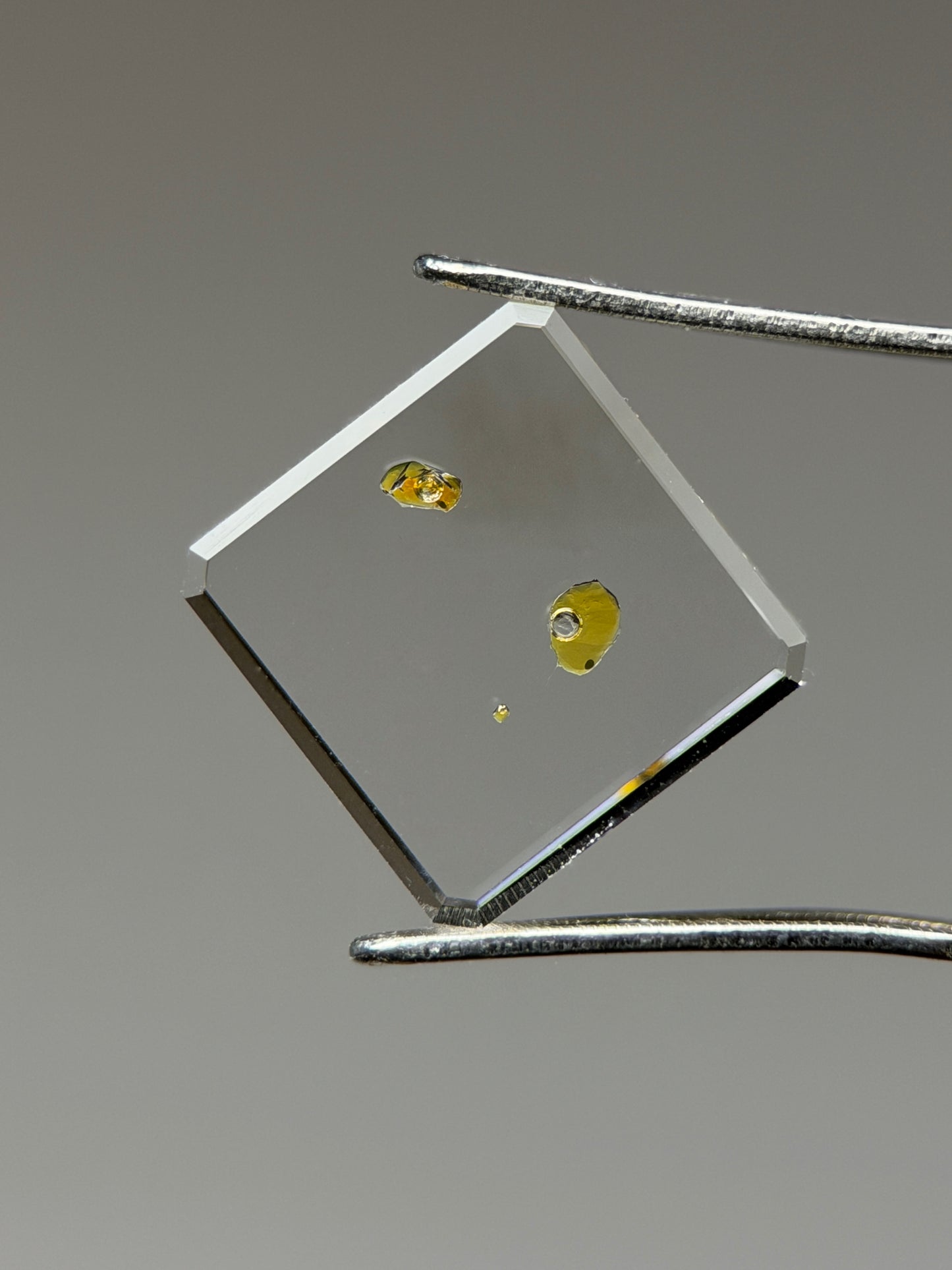 1.87 ct Square Cut Petroleum Quartz with Fluorescent Inclusion – Madagascar