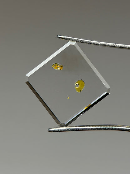 1.87 ct Square Cut Petroleum Quartz with Fluorescent Inclusion – Madagascar