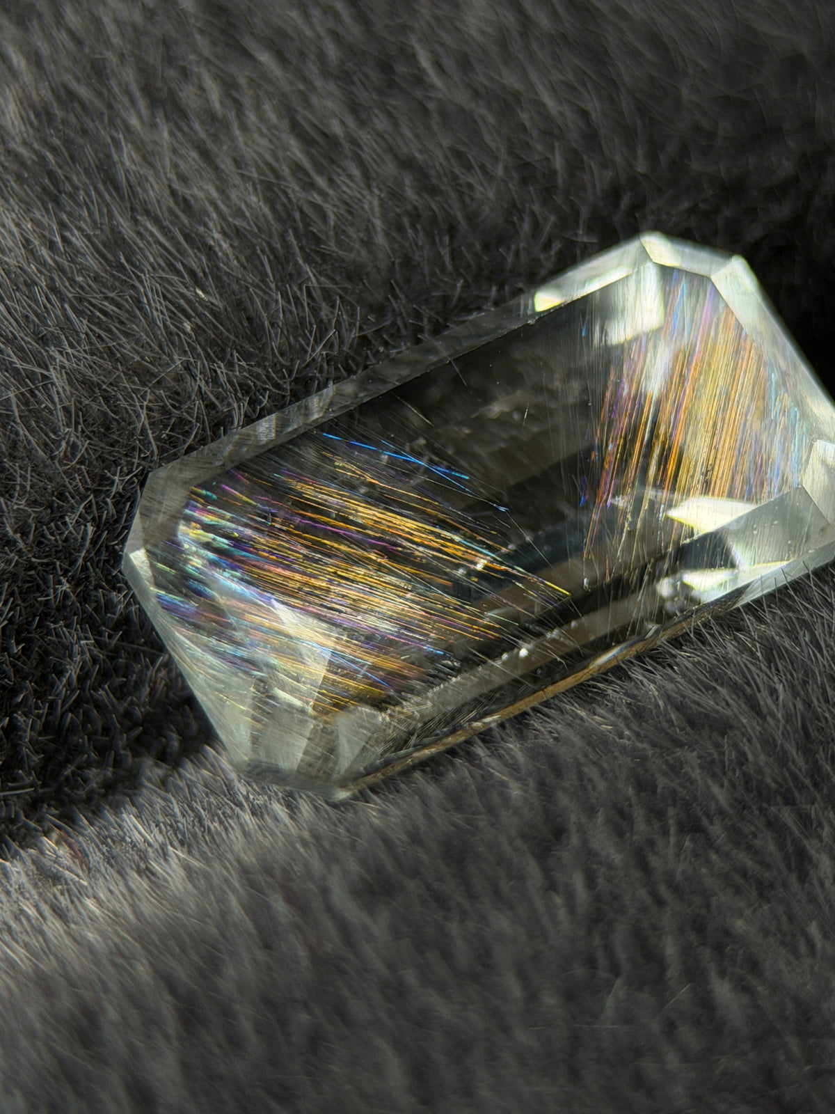 Natural Rainbow Topaz – 4.62 ct Geometric Emerald Cut (12.2 x 6.5 mm) – Iridescent Inclusion Sheen