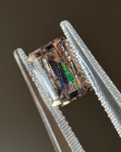Rainbow scapolite 2.1ct
