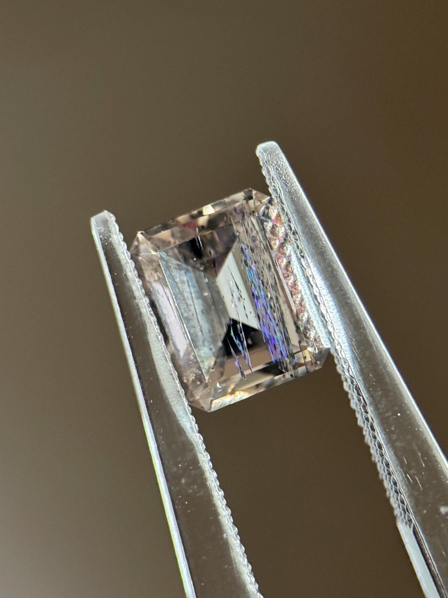 Rainbow scapolite 2.1ct