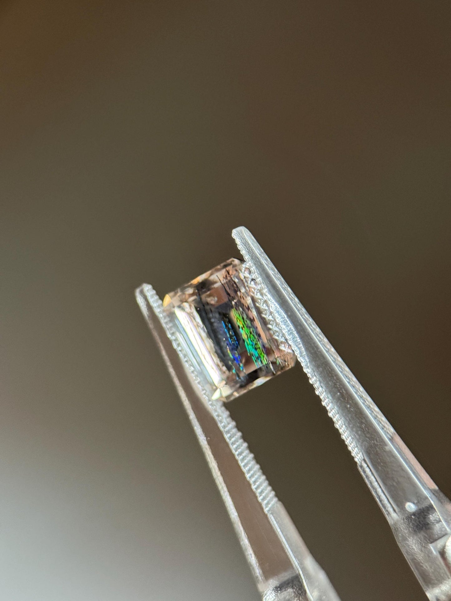 Rainbow scapolite 2.1ct