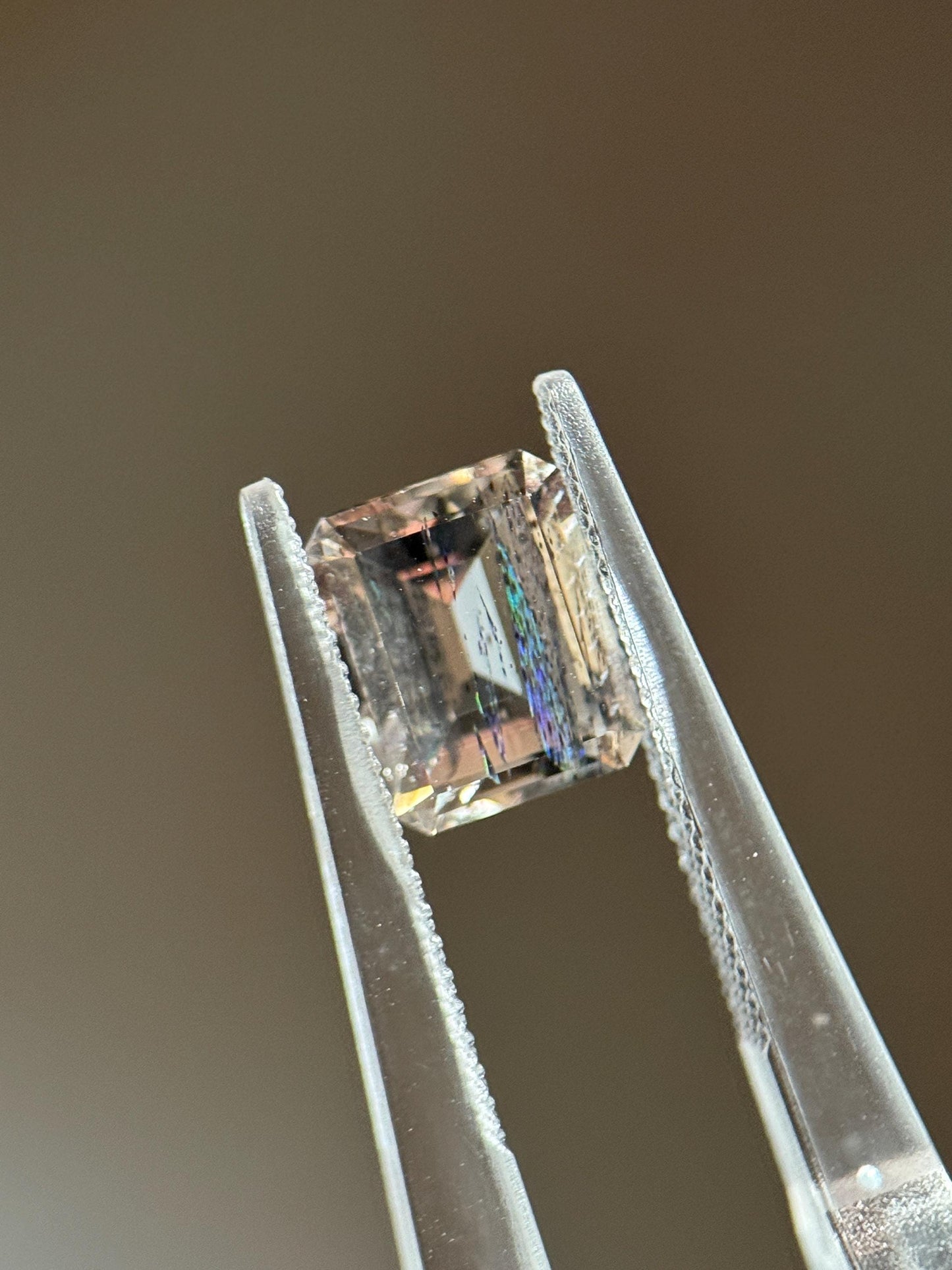 Rainbow scapolite 2.1ct