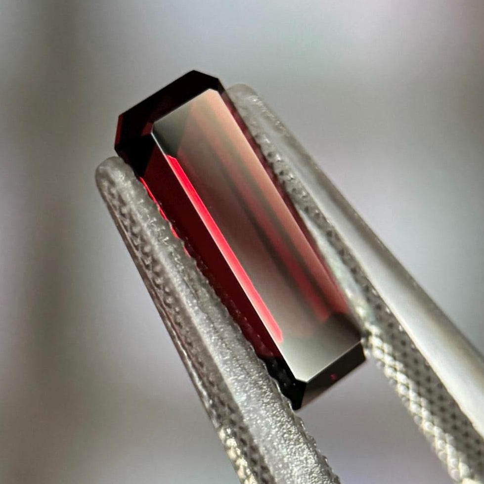 eye-clean garnet 3.7ct