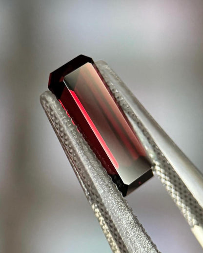 eye-clean garnet 3.7ct