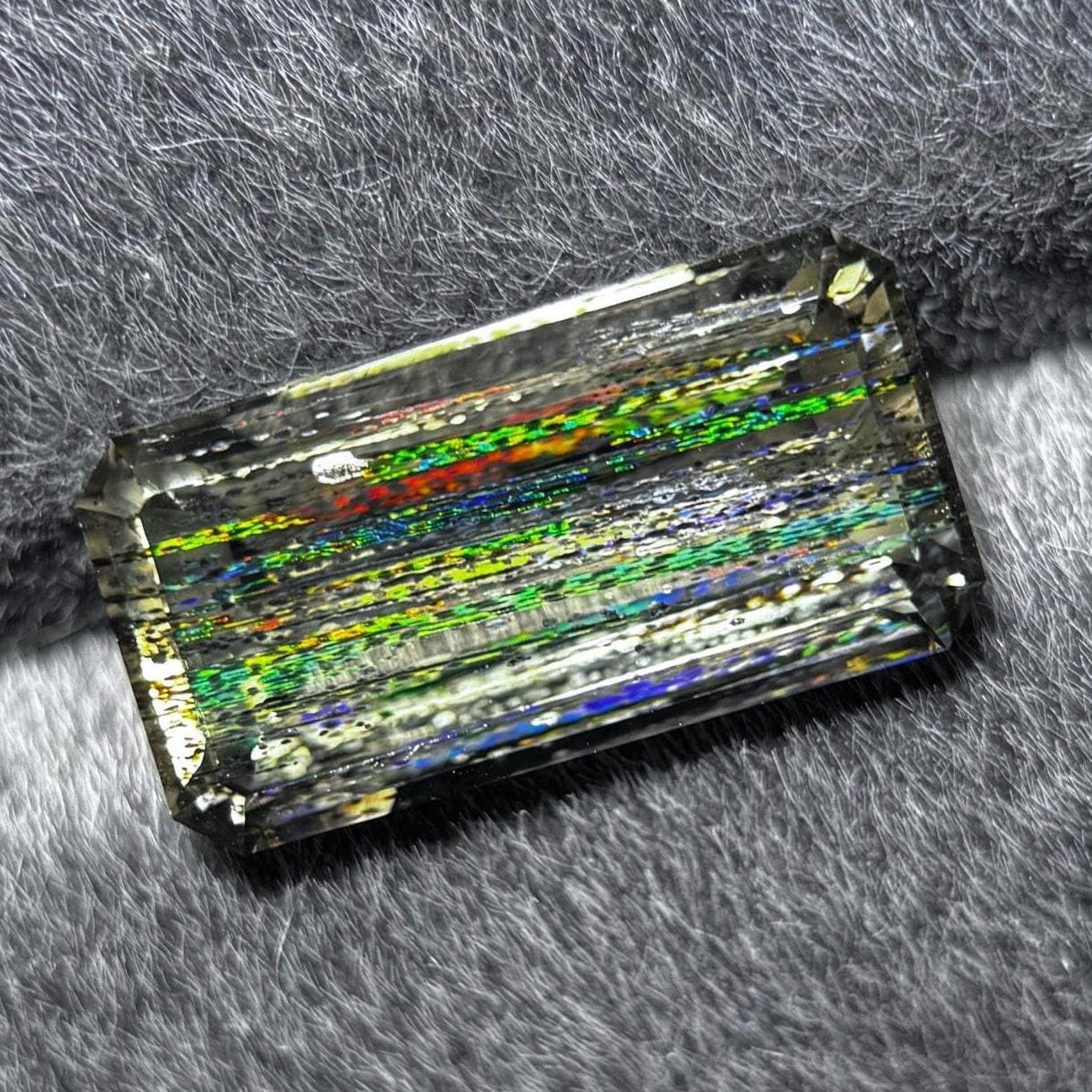 Rainbow scapolite 9ct
