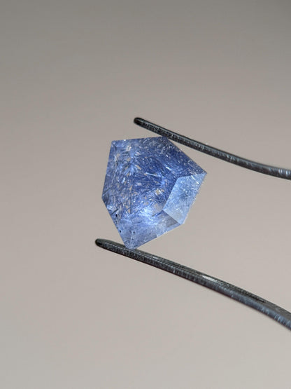 Dumortierite 0.87ct (6.9x5.9mm)