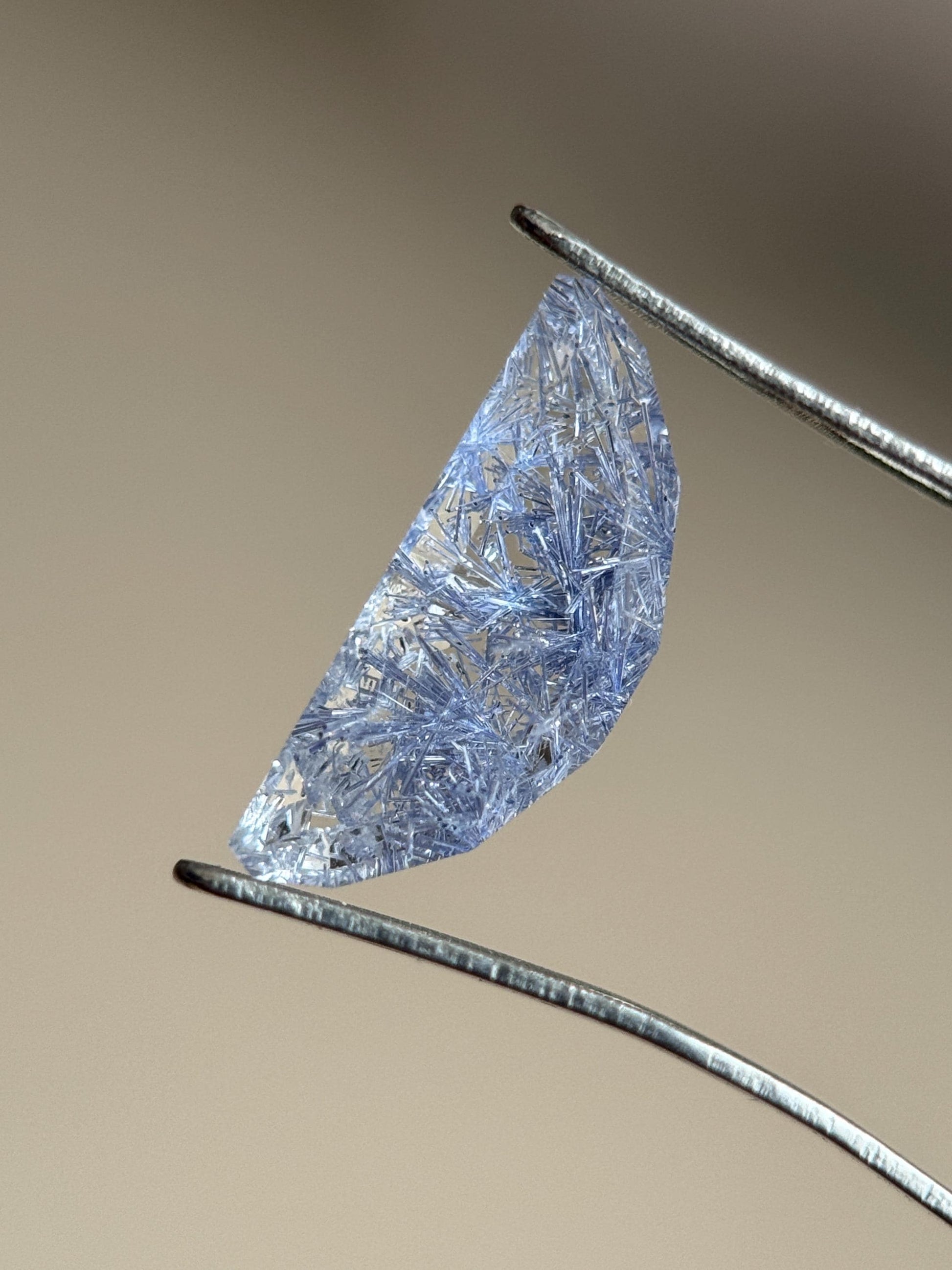 Dumortierite 1.47ct (11.7*4.6mm)