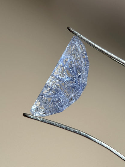 Dumortierite 1.47ct (11.7*4.6mm)
