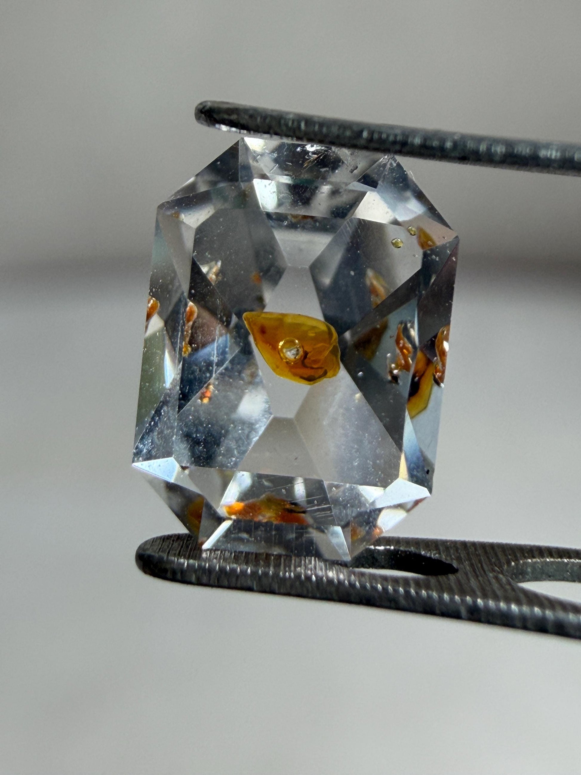 0.92ct Hand-Cut Octagon Petroleum Quartz | Golden Enhydro Crystal