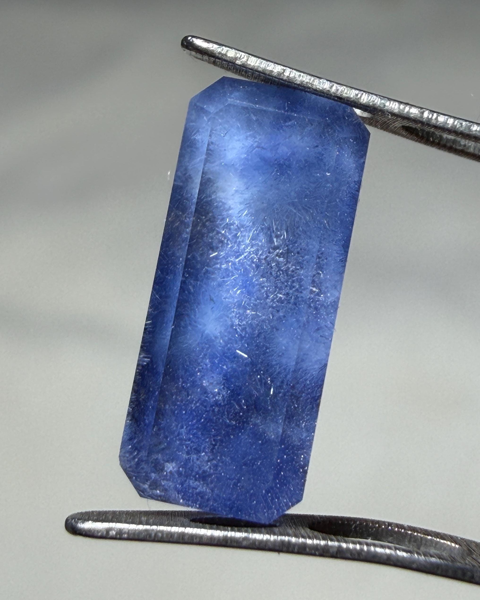 Dumortierite 1.84ct (4.8*11.4mm)