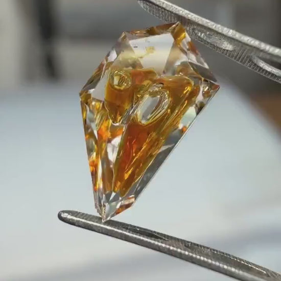 1.37ct Super deep Color & big oil Petroleum Quartz - Moving Bubble