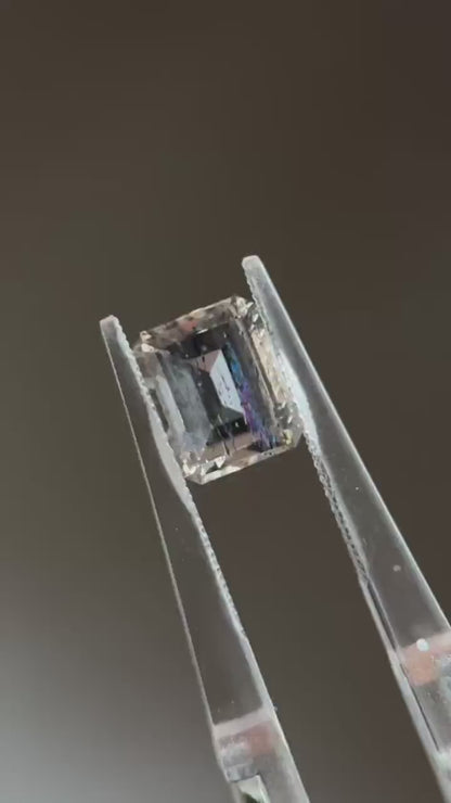 Rainbow scapolite 2.1ct